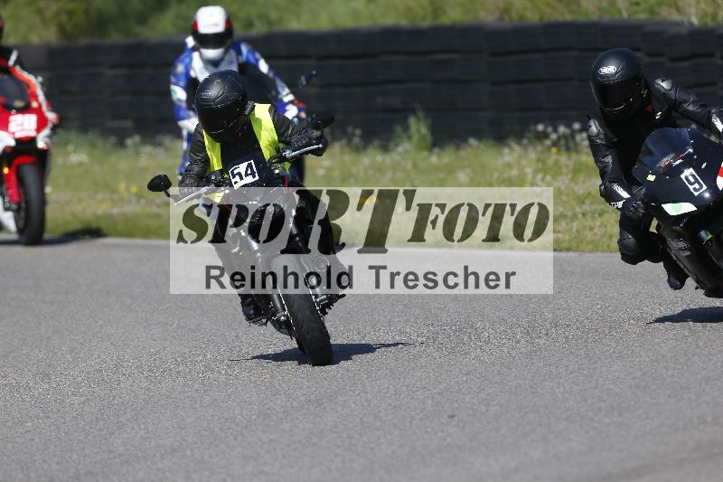 /10 20.04.2026  Pluess Moto Sport ADR/Einsteiger/54